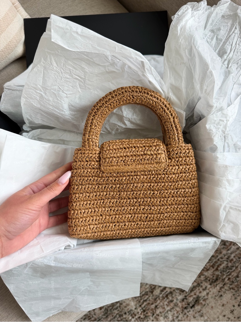 CHANEL Kelly Raffia Bag - Picture 2 of 5